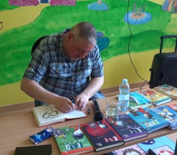 Spotkanie autorskie z Marcinem Pałaszem