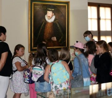 W poszukiwaniu teatralnych i muzealnych skarbów - Relacja z wycieczki do Muzeum Ziemi Wschowskiej